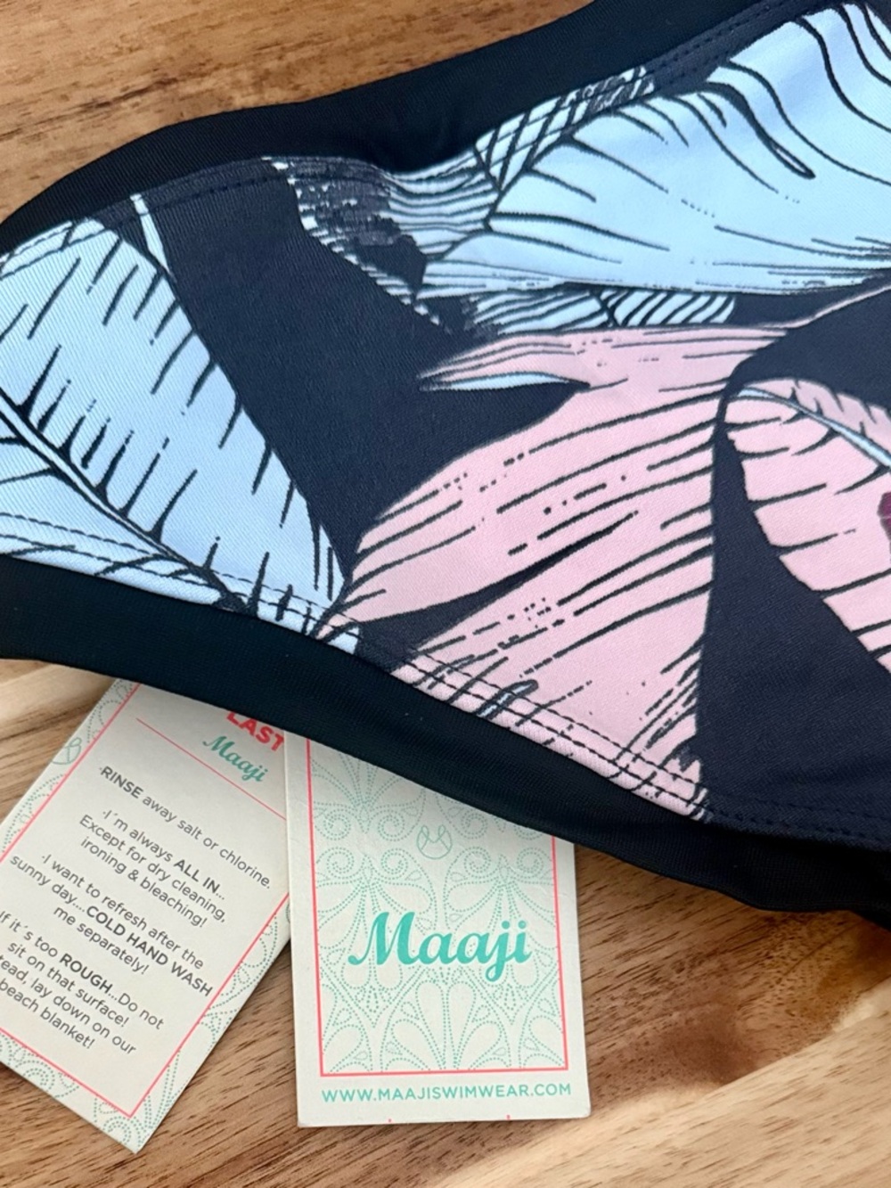 NWT Maaji Reversible Bikini Bottoms MIDNIGHT CARNIVAL Sz.L - Picture 8 of 8